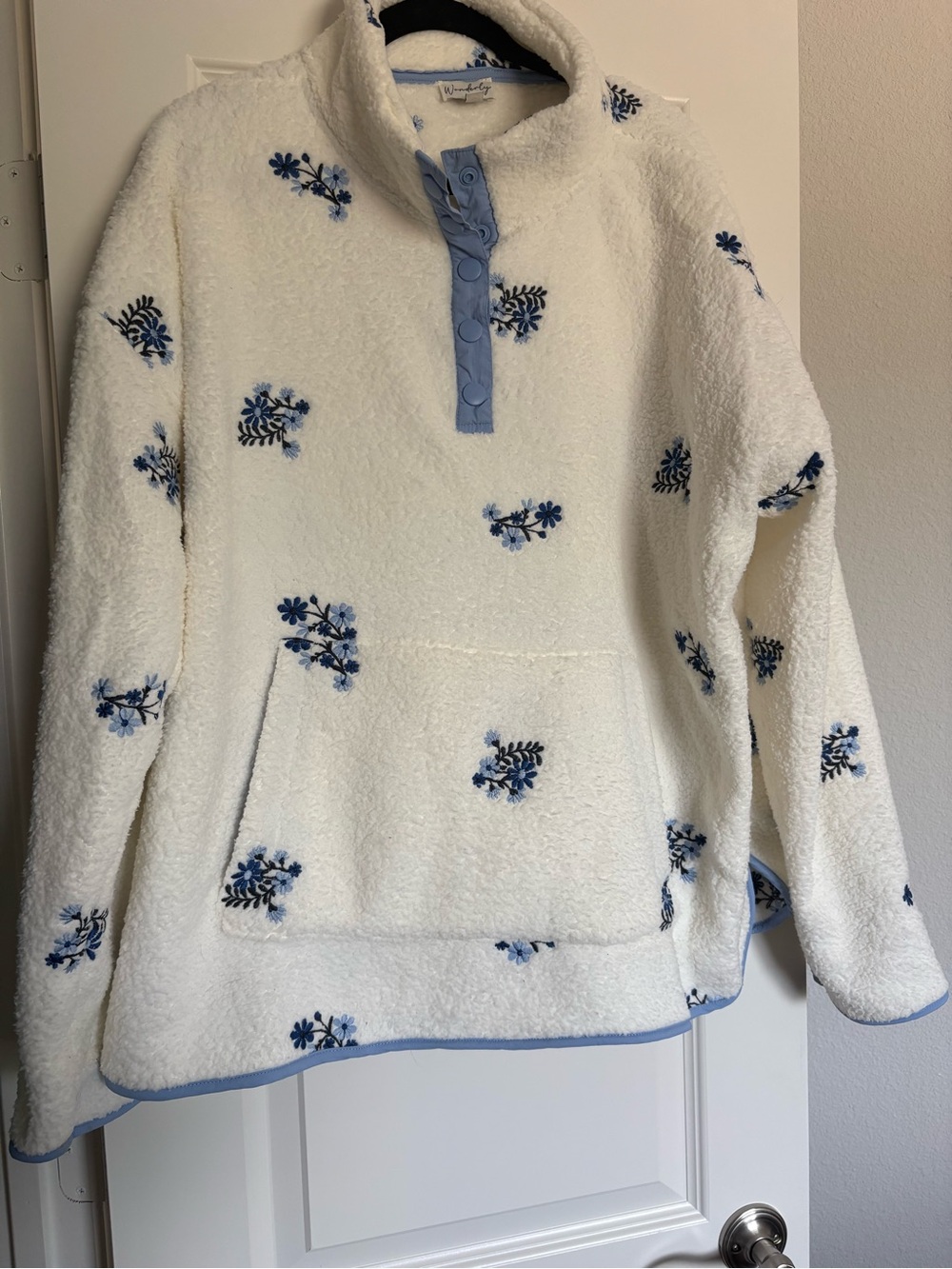 Wonderly White Sherpa Pullover with Blue Floral Embroidery